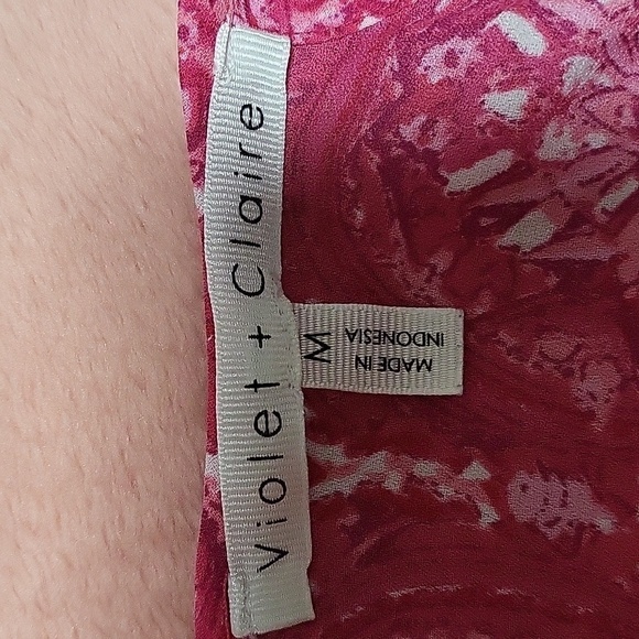 Violet & Claire Pink and White Print Lightweight Sleeveless Top - Size M - Picture 4 of 5